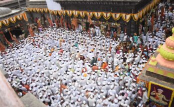 टाळ-मृदंगाच्या गजरात तुकाराम महाराज पालखीचे प्रस्थान Departure of Tukaram Maharaj Palkhi in the wake of Taal-Mridang हडपसर मराठी बातम्या Hadapsar Latest News Hadapsar News