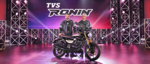 रोनिन च्या लाँचने TVS मोटरचा प्रीमियम लाइफस्टाइल सेगमेंट मध्ये प्रवेश  TVS Motor Company Launches The All-New TVS RONIN हडपसर मराठी बातम्या  Hadapsar Latest News Hadapsar News