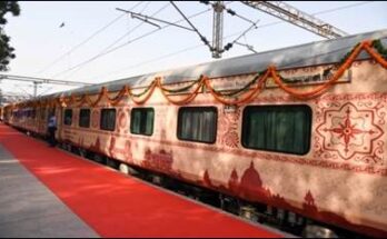 Bharat Gaurav Deluxe air-conditioned tourist train of excellent quality उत्कृष्ट प्रतीची भारत गौरव डीलक्स वातानुकुलित पर्यटन रेल्वे हडपसर क्राइम न्यूज हडपसर मराठी बातम्या Hadapsar Latest News Hadapsar News