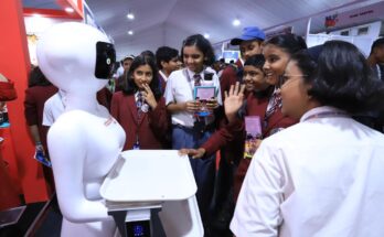 One lakh students visit the exhibition organized in the background of G-20 जी-२० च्या पार्श्वभूमीवर आयोजित प्रदर्शनाला एक लाख विद्यार्थ्यांची भेट हडपसर क्राइम न्यूज, हडपसर मराठी बातम्या, हडपसर न्युज Hadapsar Crime News, Hadapsar Marathi News, ,Hadapsar News