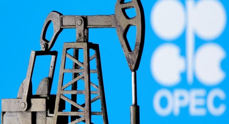 Saudi Arabia's decision to cut oil production by one million barrels per day खनिज तेल उत्पादनात दिवसाला दहा लाख बॅरल कपात करण्याचा सौदी अरेबियाचा निर्णय हडपसर क्राइम न्यूज, हडपसर मराठी बातम्या, हडपसर न्युज Hadapsar Crime News, Hadapsar Marathi News, ,Hadapsar News