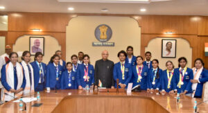 Governor Ramesh Bais felicitated the athletes who won medals in Berlin Special Olympics
बर्लिन स्पेशल ऑलिम्पिकमध्ये पदकांची लयलूट करणाऱ्या खेळाडूंचा राज्यपाल रमेश बैस यांनी केला सत्कार
हडपसर क्राइम न्यूज, हडपसर मराठी बातम्या, हडपसर न्युज Hadapsar Crime News, Hadapsar Marathi News, ,Hadapsar News
