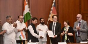 MoU with State of Baden-Wurttemberg, Germany for provision of skilled manpower
कुशल मनुष्यबळ पुरविण्यासाठी जर्मनीतील बाडेन वुटेनबर्ग राज्यासोबत सामंजस्य करार
हडपसर क्राइम न्यूज, हडपसर मराठी बातम्या, हडपसर न्युज Hadapsar Crime News, Hadapsar Marathi News, ,Hadapsar News, Hadapsar Latest News
