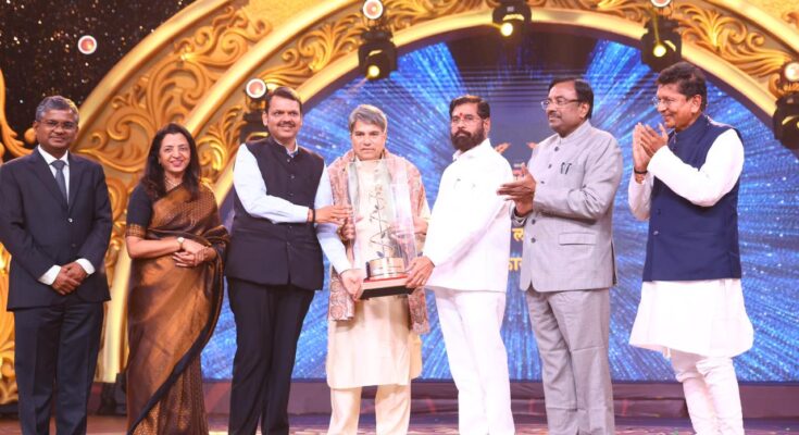 Honorable “Ganasmaragyi Lata Mangeshkar Award” awarded to veteran playback singer Suresh Wadkar मानाचा “गानसम्राज्ञी लता मंगेशकर पुरस्कार” ज्येष्ठ पार्श्र्वगायक सुरेश वाडकर यांना प्रदान हडपसर क्राइम न्यूज, हडपसर मराठी बातम्या, हडपसर न्युज Hadapsar Crime News, Hadapsar Marathi News, ,Hadapsar News, Hadapsar Latest News