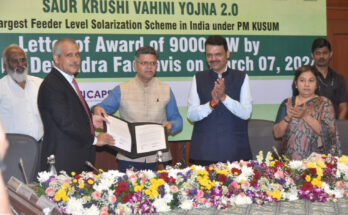 40 per cent of agricultural feeders will come on solar power, farmers will get electricity during the day - Deputy Chief Minister Devendra Fadnavis ४० टक्के कृषी फीडर सौरऊर्जेवर येऊन शेतकऱ्यांना दिवसा वीज मिळेल – उपमुख्यमंत्री देवेंद्र फडणवीस हडपसर क्राइम न्यूज, हडपसर मराठी बातम्या, हडपसर न्युज Hadapsar Crime News, Hadapsar Marathi News, ,Hadapsar News